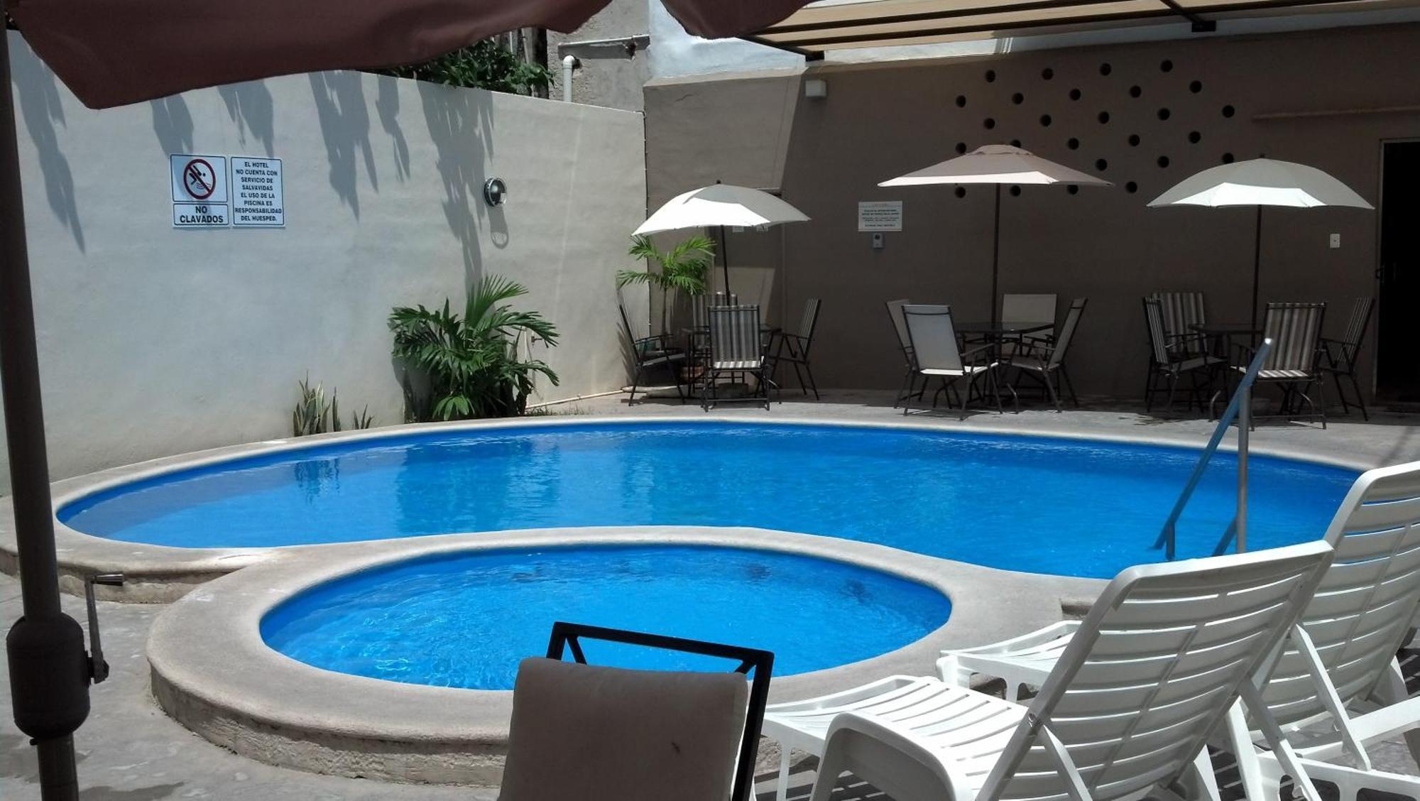 Hotel & Suites Domani 프로그레소 객실 사진