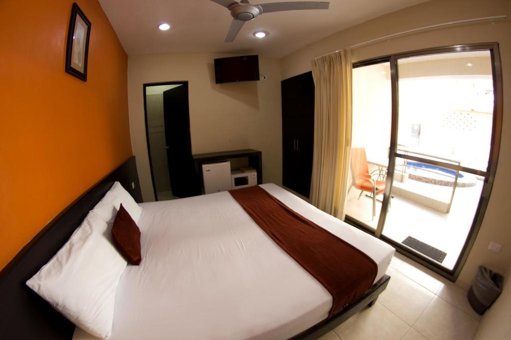 Hotel & Suites Domani 프로그레소 외부 사진