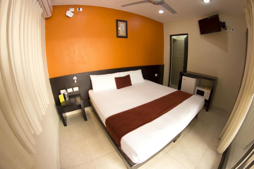 Hotel & Suites Domani 프로그레소 외부 사진